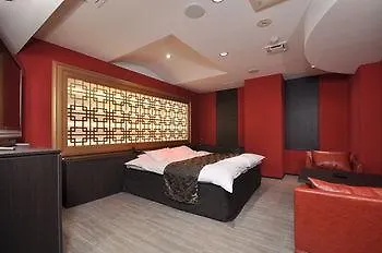 Hotel Beni East (Adults Only) Oszaka 2*,  Japán